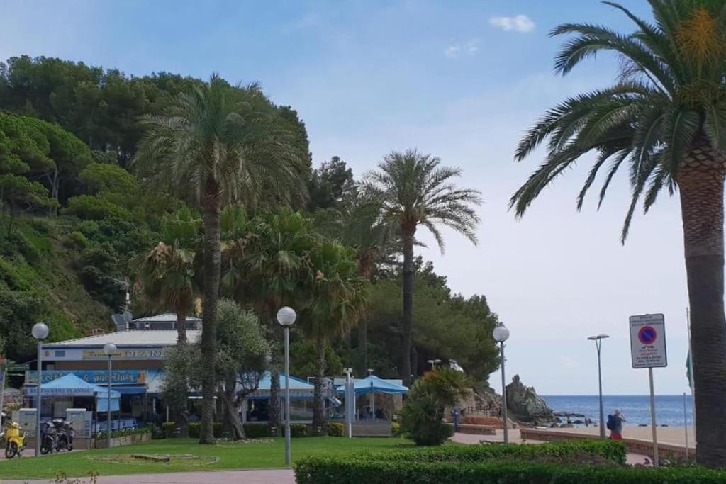 Somriu Apartament Fenals Platja Льорет-де-Мар Екстер'єр фото